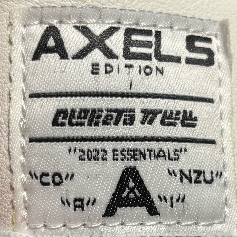 AXELS Black and White Men's Sneakers - Picture 10 of 10